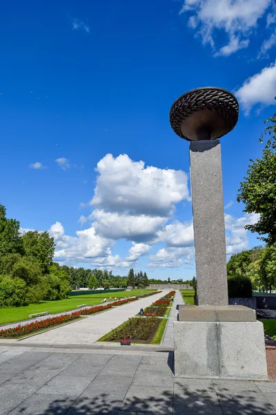 Cementerio conmemorativo de Piskaryovskoye en Leningrado . — Foto de Stock