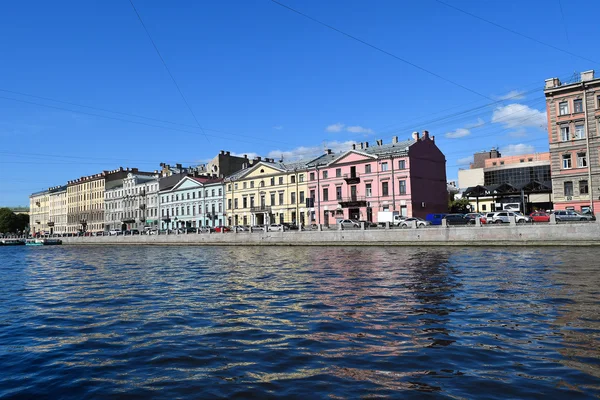 The Fontanka river embankment in St. Petersburg, Russia — Stock Photo, Image