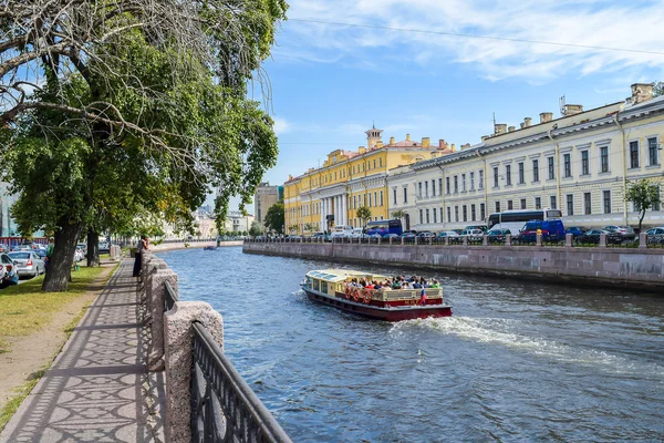 São Petersburgo, O dique do rio Moika, Rússia — Fotografia de Stock