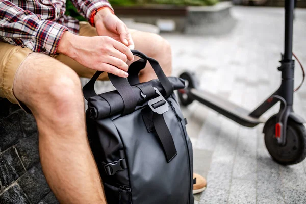 Negro Elegante Mochila Vintage Retro Bolso Con Adorno Cuero Cierre —  Fotos de Stock