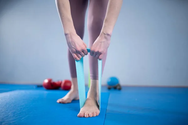 Fitness Bucle Banda Resistencia Alrededor Los Muslos Botín Banda Círculo — Foto de Stock