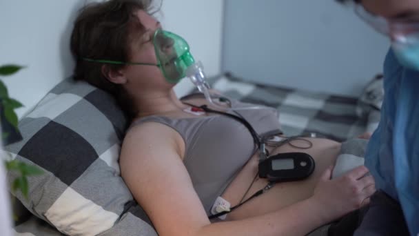 ロイヤリティフリー心電図検査 女性動画 Depositphotos