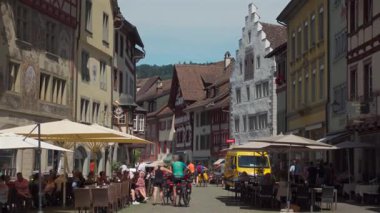 26 Temmuz 2024. Stein am Rhein, İsviçre. Stein am Rhein ist eine Kleinstadt westlich des Bodensee im Nordosten der Schweiz. İsviçre 'nin kuzeydoğusundaki Constance Gölü' nün batısında küçük bir kasaba.