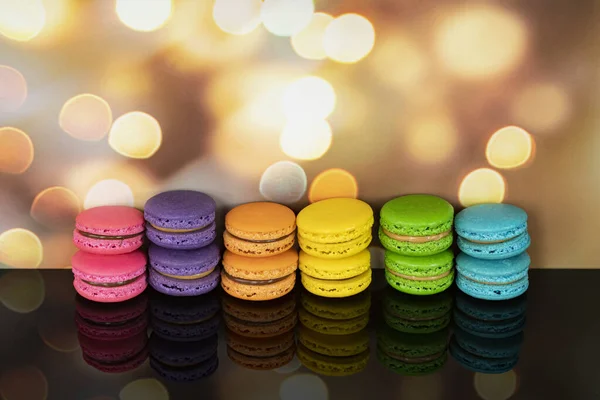 Deliciosos Macaroons Uma Famosa Sobremesa Francesa Multicolorida Uma Fileira Foco — Fotografia de Stock