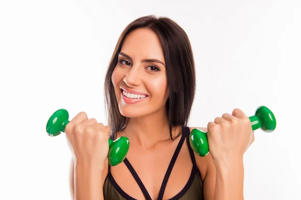 Primer plano retrato de bastante joven alegre mujer con verde mudo — Foto de Stock