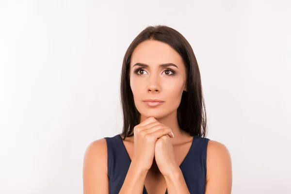 Joven mujer bonita esperando momento especial y rezando — Foto de Stock