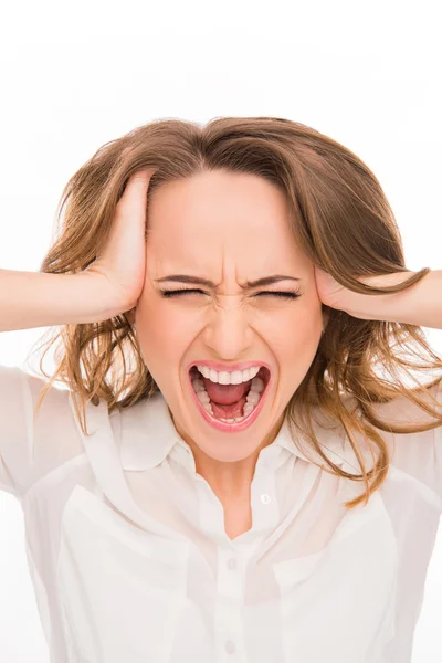 Close-up van portret van boos zakenvrouw schreeuwen en houden van h — Stockfoto