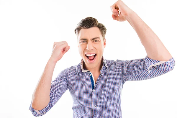 Retrato del exitoso hombre feliz logrando su objetivo con levantado —  Fotos de Stock