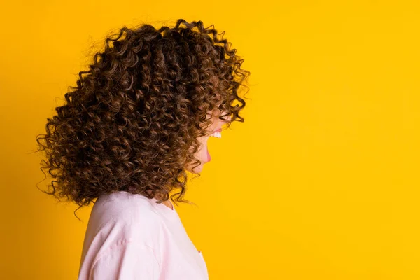 Photo portrait profile of screaming womans face covered by hair isolated on vivid yellow colored background — Stock Photo, Image