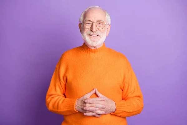 Photo of satisfied aged person eyewear smile arms fingers crossed on stomach isolated on violet color background