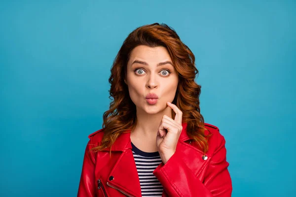 Close-up portrait of her she nice attractive lovely lovable pretty cute funny cheery wavy-haired girl pout lips isolated over bright vivid shine vibrant blue color background — Stock Photo, Image