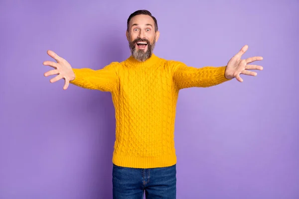 Photo of impressed satisfied person raise hands camera you open mouth unbelievable isolated on violet color background — Stock Photo, Image