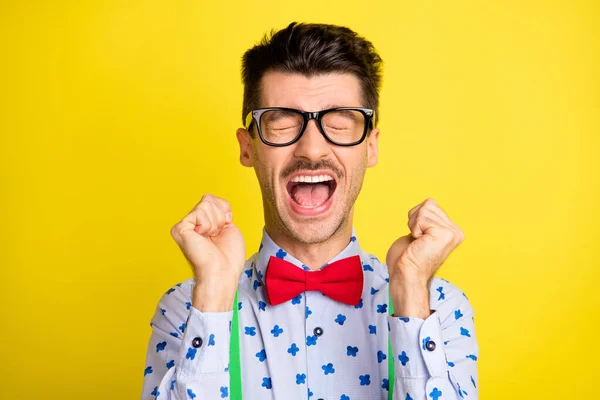 Photo of young man unhappy upset depressed cry problem sad yell isolated over yellow color background — Stockfoto