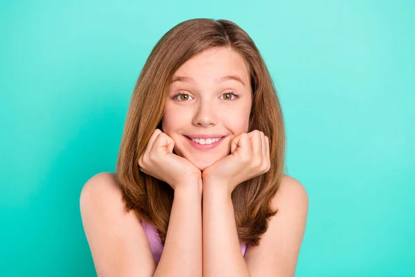 Foto Retrato Estudante Singlet Feliz Sorrindo Alegre Isolado Brilhante Fundo — Fotografia de Stock