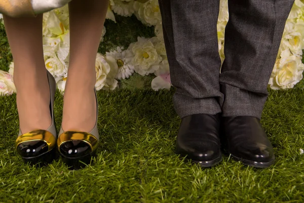 Legs loving couples. man and woman. beautiful shoes — Stock Photo, Image