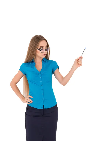 Mooie jonge zakenvrouw in shirt wijzen weg terwijl stand — Stockfoto
