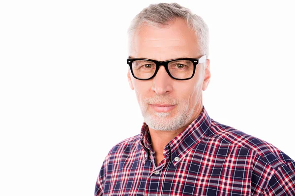 Porträtt av en framgångsrik grå åldern man med glasögon — Stockfoto