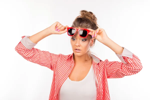 Förvånad över roliga sexig tjej med glasögon — Stockfoto