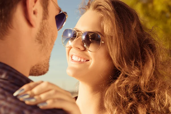 Close-up photo of hugging couple in love — Stock Photo, Image