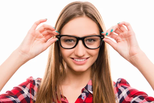 De cerca la foto de la chica tocando sus gafas — Foto de Stock