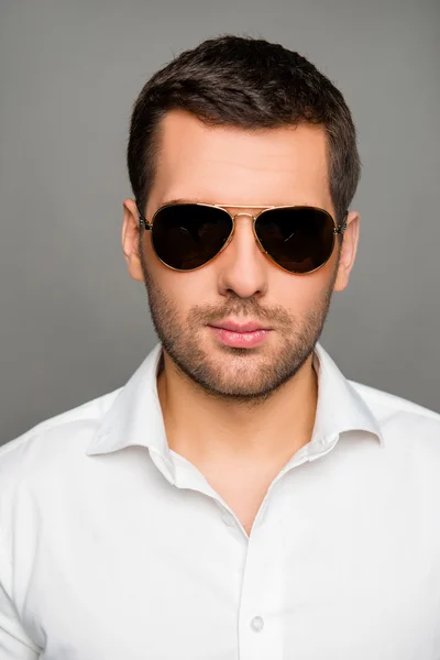 Close up photo of handsome man in spectacles — Stock Photo, Image