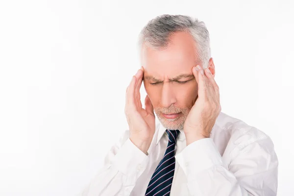 Old businessman in shirt and tie suffering from migraine — Stock Photo, Image