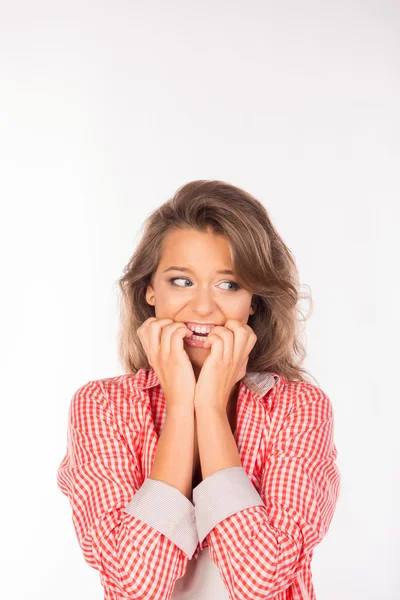 Primer plano retrato nervioso buscando mujer mordiéndose las uñas —  Fotos de Stock