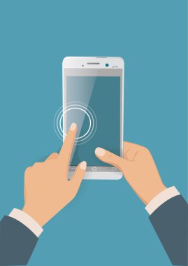 El ele tutuşan akıllı telefon