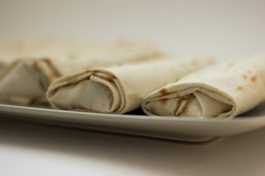 Plaka üzerinde birkaç tamamladı