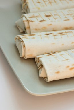 Plaka üzerinde birkaç tamamladı