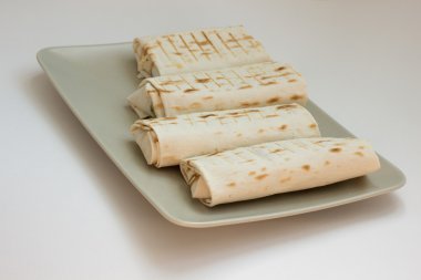 Plaka üzerinde birkaç tamamladı