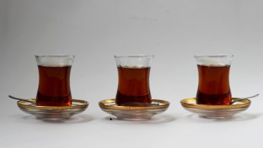Üç Türk çay bardak