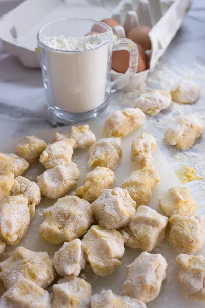 Ev yapımı ham gnocchi
