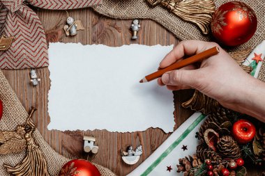 Noel Baba 'ya bir mektup yazıyorum.