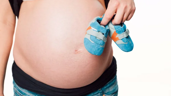 Κοιλιά Εγκύου Που Περιμένει Παιδί — Φωτογραφία Αρχείου