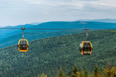 Polonya dağlarında teleferik