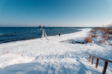 Gdynia 'daki torpido deposu, Bebekli Bebek plajında.