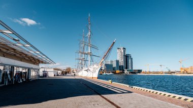 Gdynia 'daki yelkenli gemi Dar Pomorza