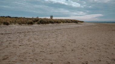 Sahillerin ve kumulların sonbahar manzarası