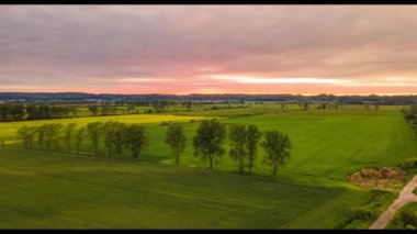 Gün batımında sahada zaman kavramı