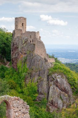Saint Ulrich Kalesi 'nin yıkıntıları