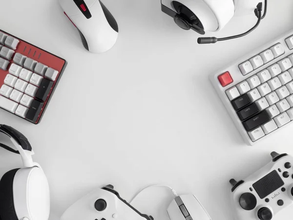 Gamer Concepto Espacio Trabajo Vista Superior Equipo Juego Ratón Teclado —  Fotos de Stock