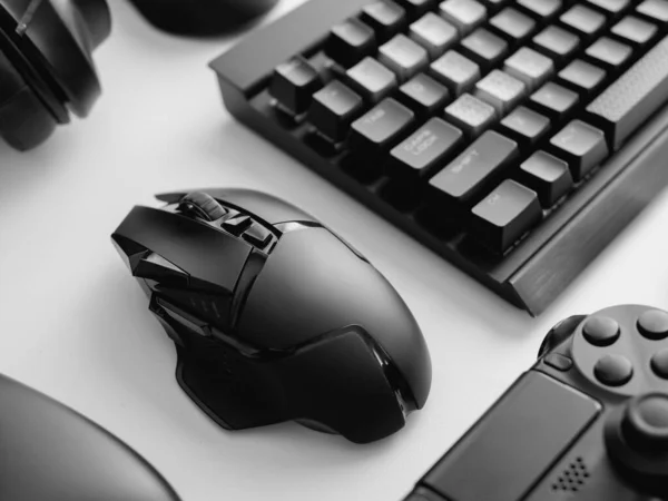 Gamer Concepto Espacio Trabajo Con Equipo Juego Ratón Teclado Joystick —  Fotos de Stock