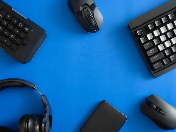 Arriba Ver Equipo Juego Ratón Teclado Auriculares Auriculares Fondo Mesa — Foto de Stock