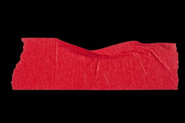 Yırtılmış kağıt yapıştırıcısı siyah izole arkaplanda kırmızı maskeleme bandı