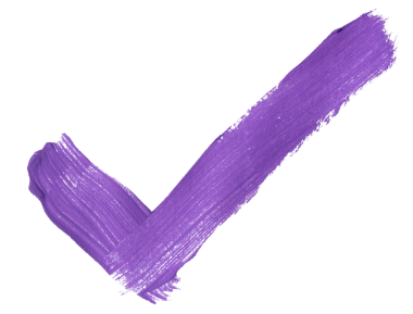 Şeffaf arkaplanda mor boya fırçası izi var.