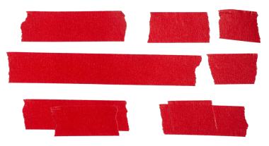 Şeffaf arkaplanda kırmızı yapışkan yırtık kağıt maskeleme bandı seti