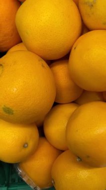 Marketteki portakallar