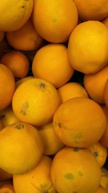 Marketteki portakallar