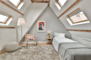 Yatak odasının içi.